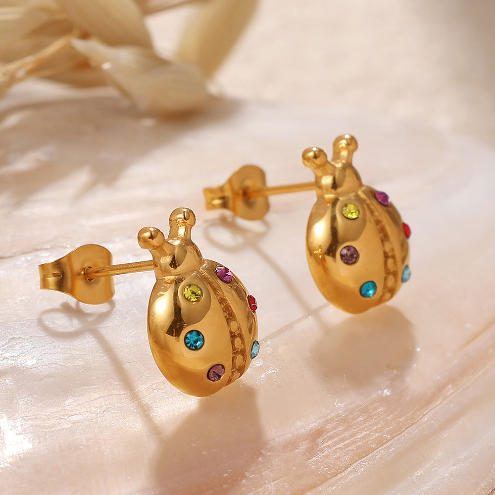 Aretes Mariquita Dorada | Acero Inoxidable | Chapa Oro 18k